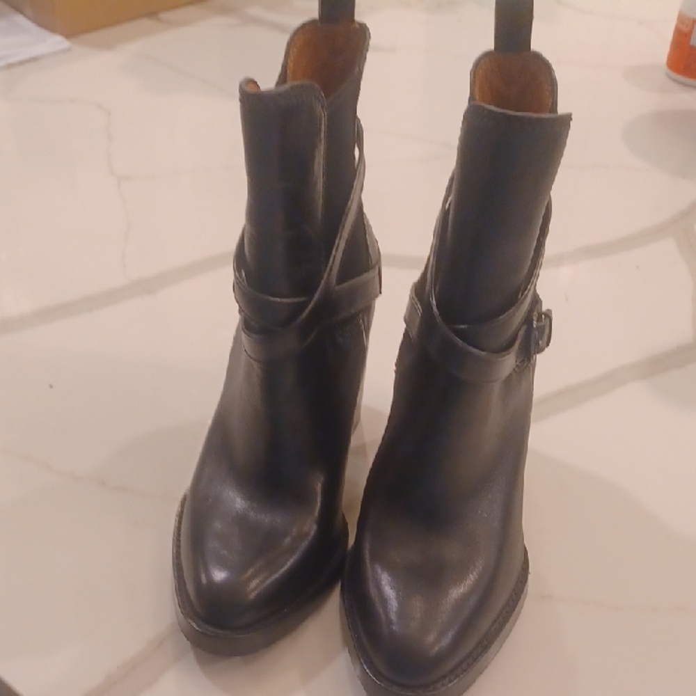 Coach Jackson Black Leather Strappy Block Heeled Ankle Boots 9.5B - Picture 9 of 16